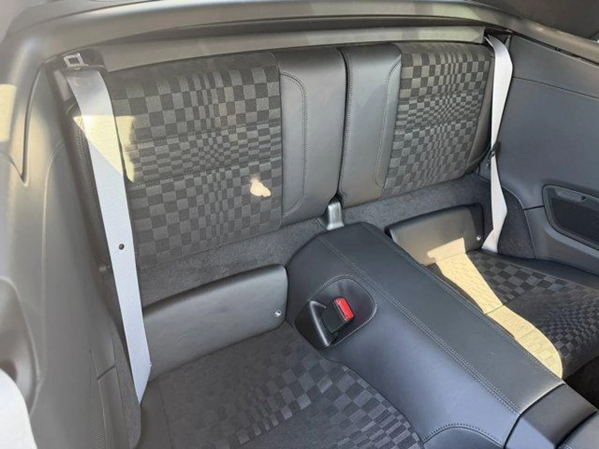 mph017_3586972464_l_4x5cuyg_PSA_2h_Yx_Oi_R02_Mr_JA_Hs_935572f111