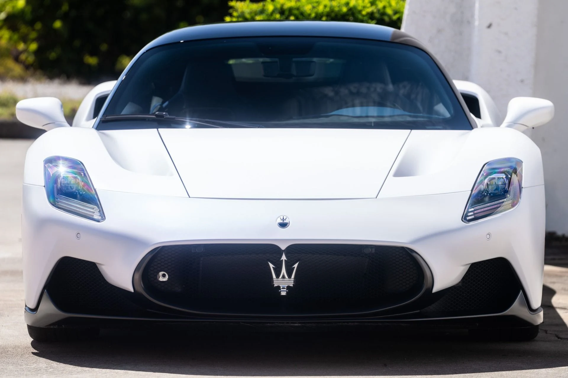 mph017_3587110768_Used_2022_Maserati_MC_20_1759174720_642637a94a