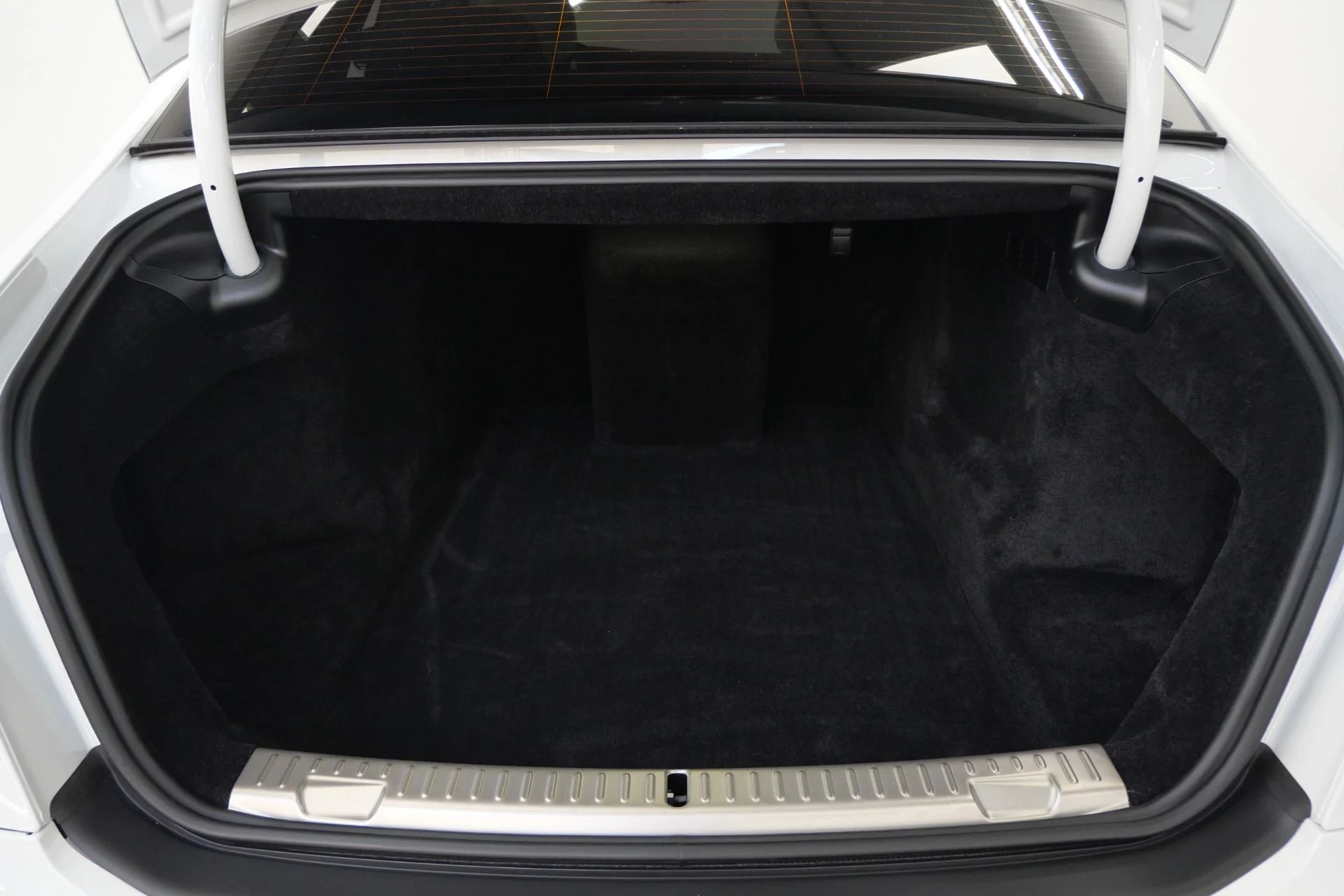 mph017_3587949751_Used_2022_Rolls_Royce_Ghost_Low_Miles_The_Ghost_Package_Bespoke_Audio_1780333071_256f75db6f
