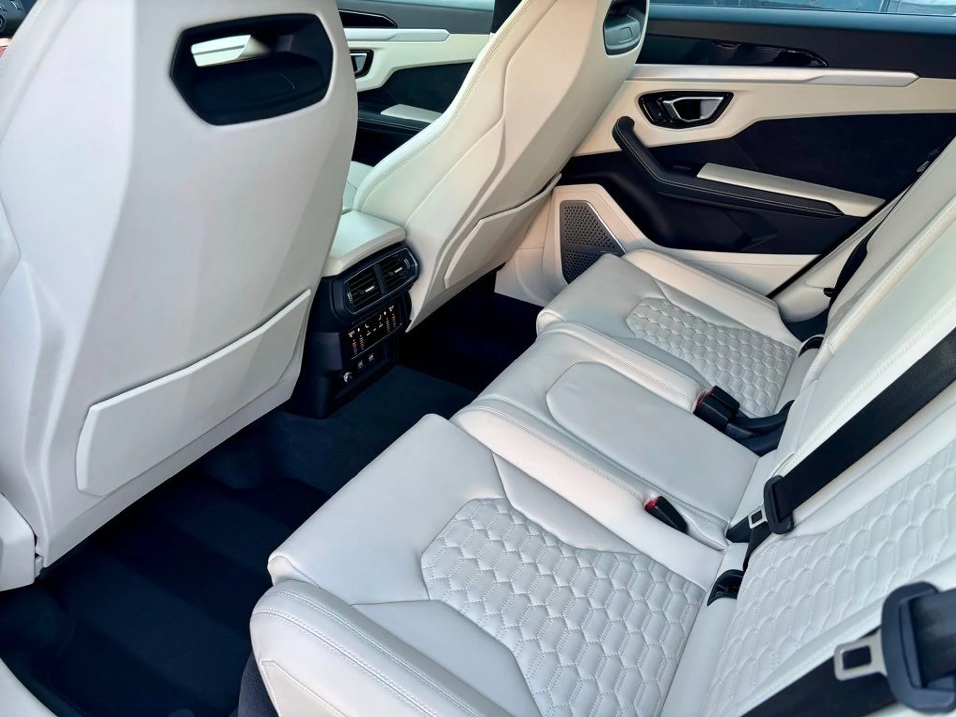 mph017_3593336806_09e4e57f97e81d9e3f7f49ff119c3f4e_7d41959576