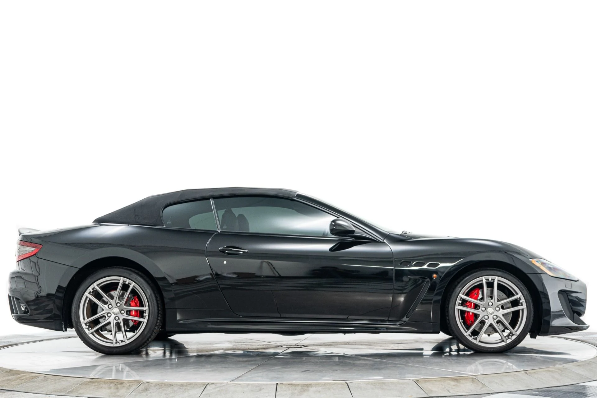 mph017_3596241682_Used_2014_Maserati_Gran_Turismo_Convertible_MC_Special_Order_Paint_Sport_Exhaust_1776271961_bb9bf13427