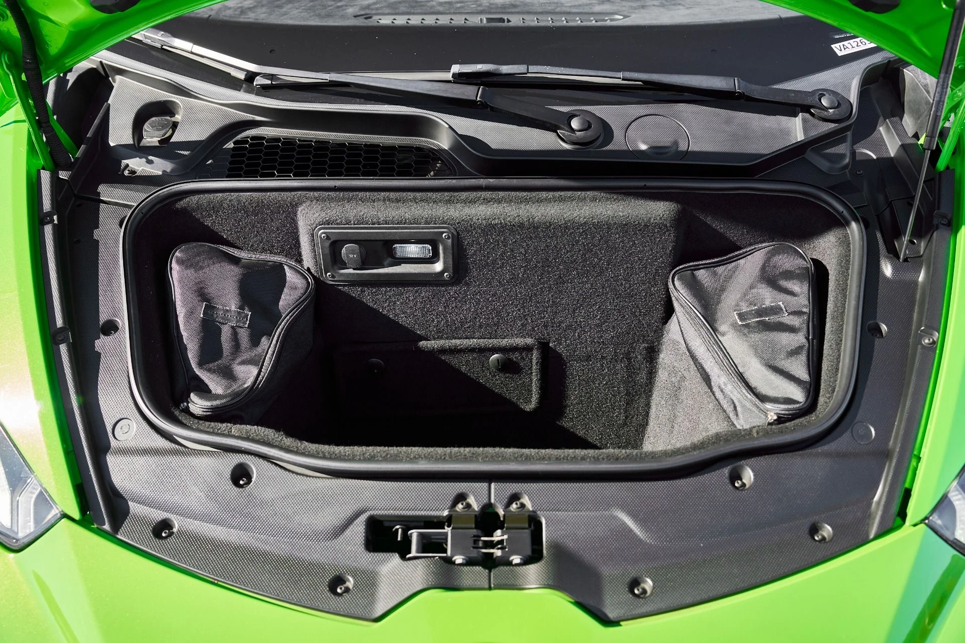 mph017_3599129294_Used_2019_Lamborghini_Huracan_Performante_Spyder_1764058262_b7405dfee6