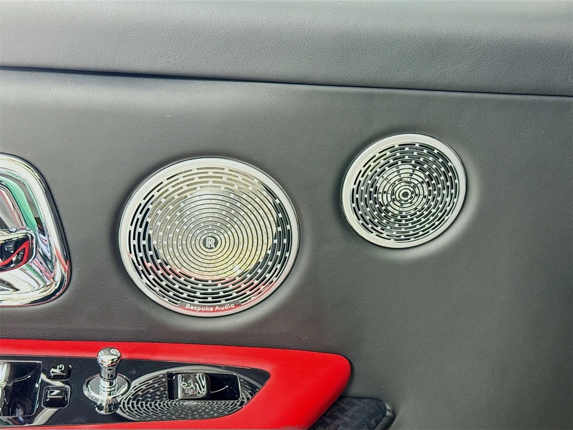 mph017_3602986483_cd02e0048ae917956af55d03093b6870x_2a17ed3f8b