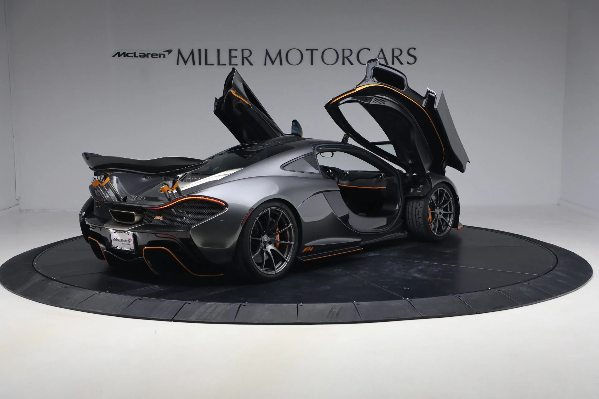 mph017_3604452225_Used_2014_Mc_Laren_P1_52398c86a8
