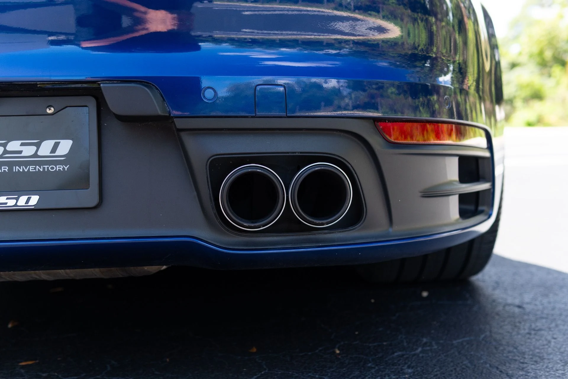 mph017_360807385_Used_2021_Porsche_911_Carrera_1775497213_97ea465c70