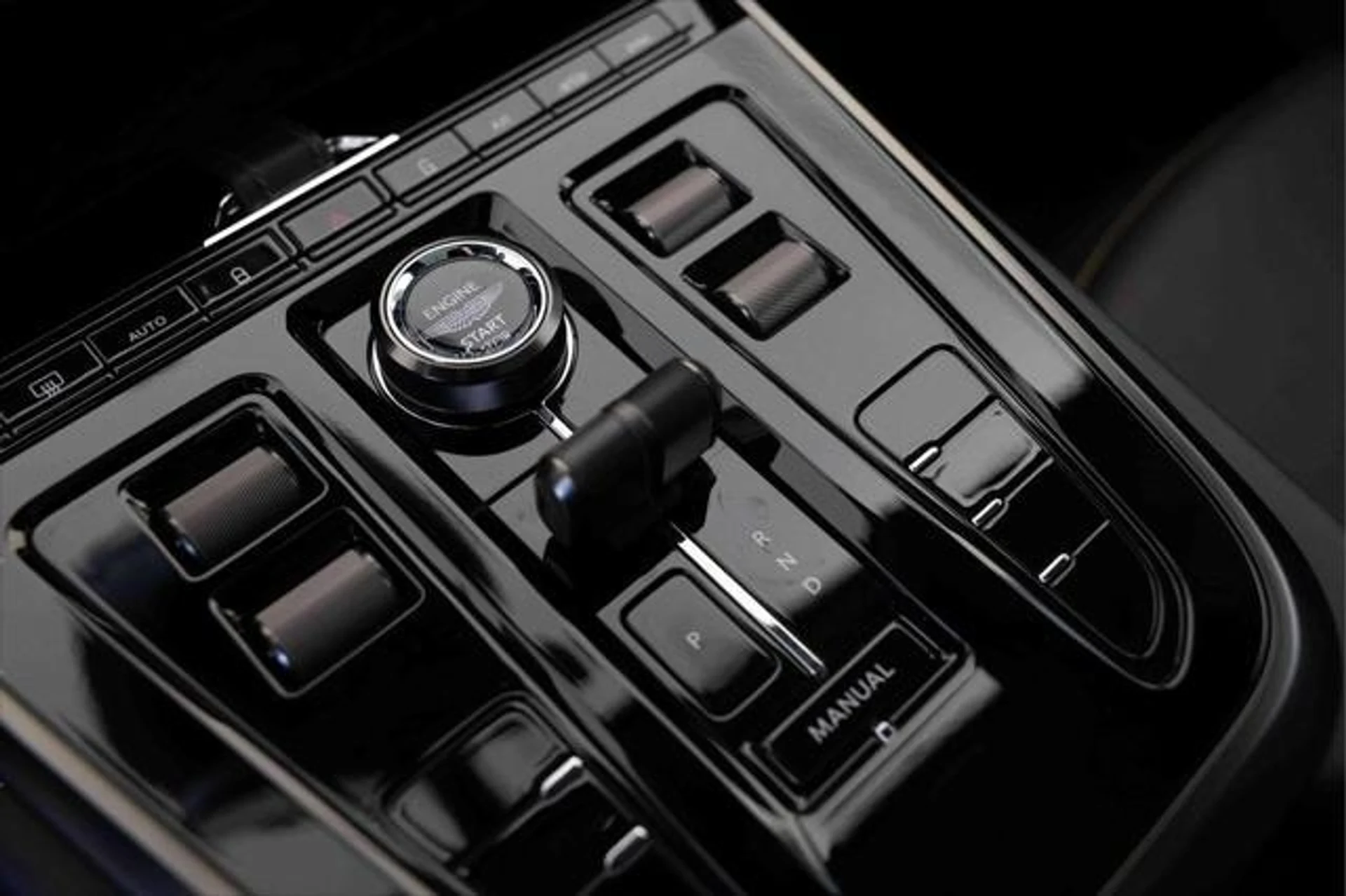 mph017_361542979_Fp_g_Egv8kv_Hvfpe_NK_Fazx5fv0zg_7018e01ee0