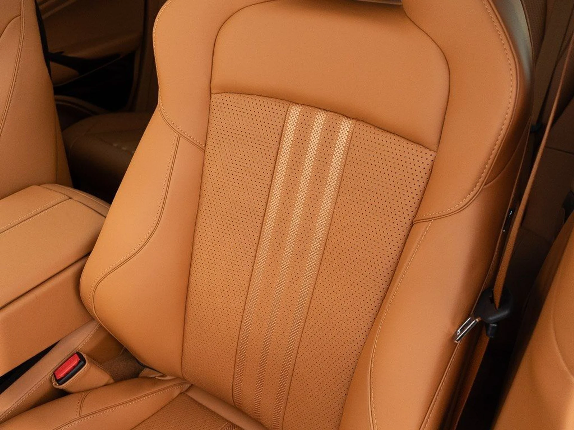 mph017_3616729887_fe4f334f0afdc3a67bfe9a5d28f50b2e_d43ca4f5ef