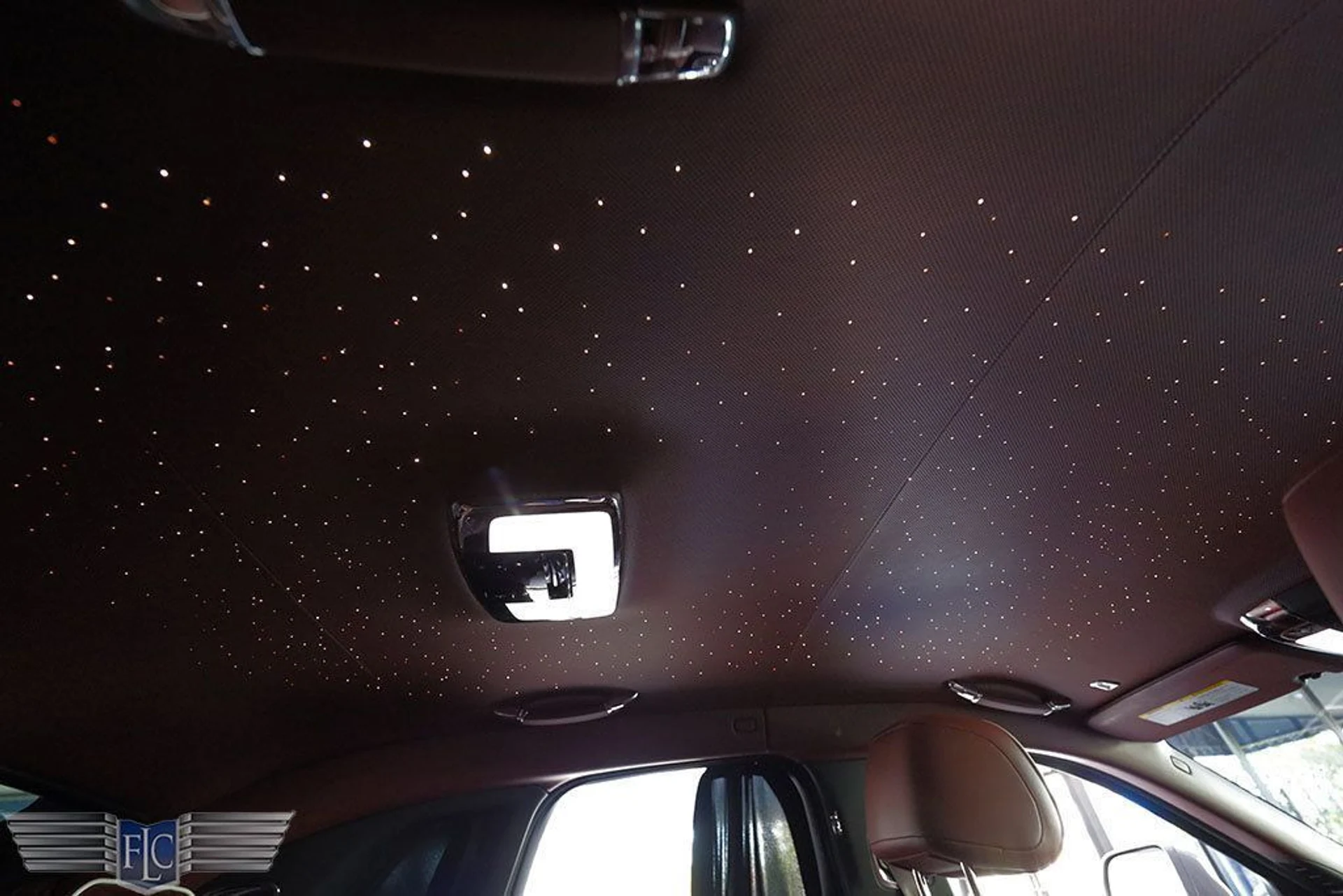 mph017_3617497015_used_2021_rolls_royce_ghost_sedan_6305_22950385_18_1024_ee17c67f9b