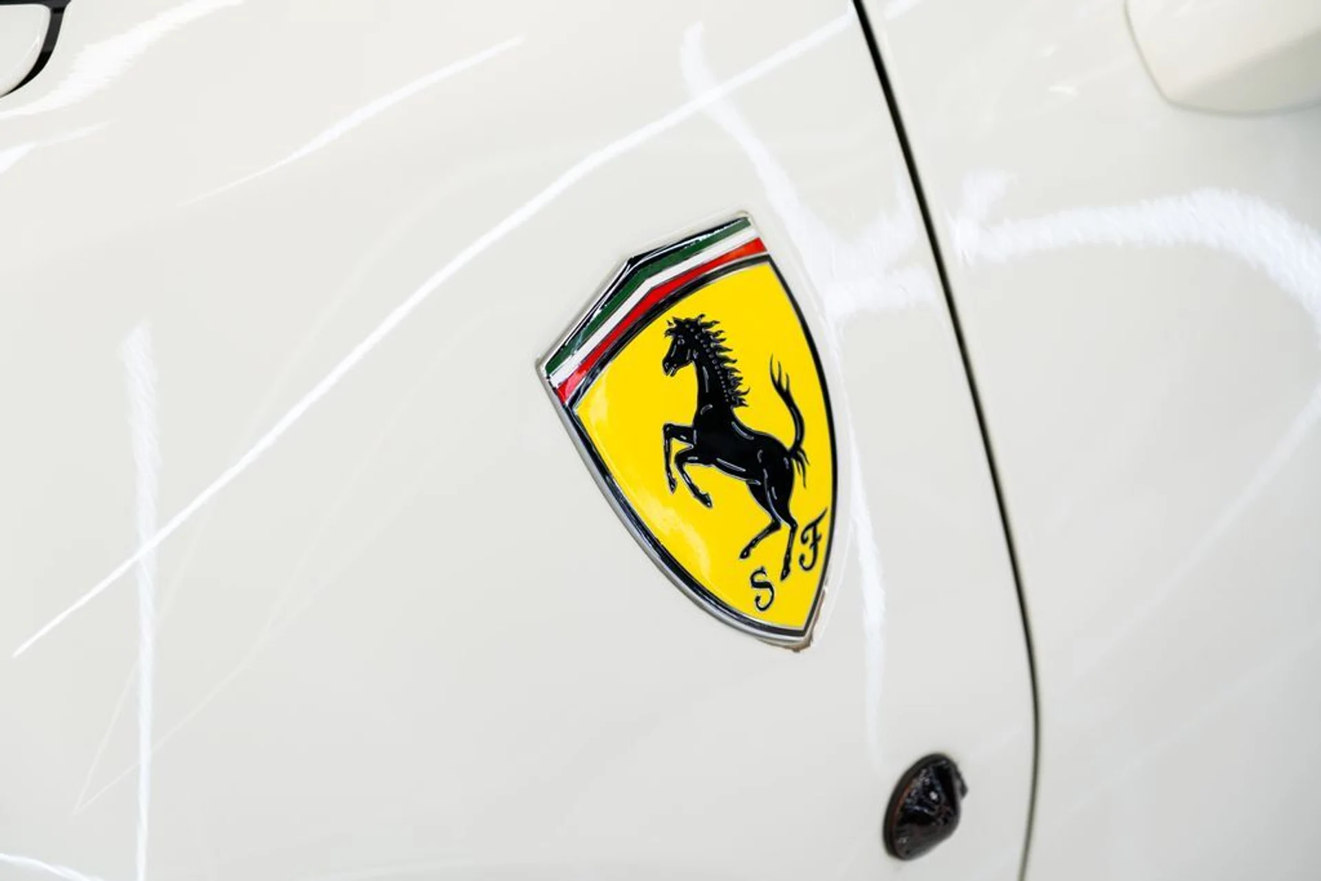 mph017_3620180932_10df7690a95367407d72e34ffa1fd197_b129a3a368