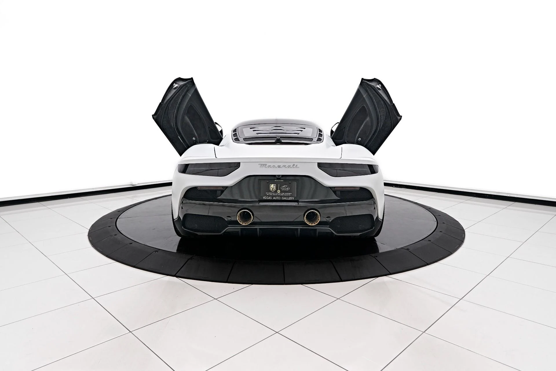 mph017_3625982772_Used_2023_Maserati_MC_20_Base_1721243405_f8796d8503