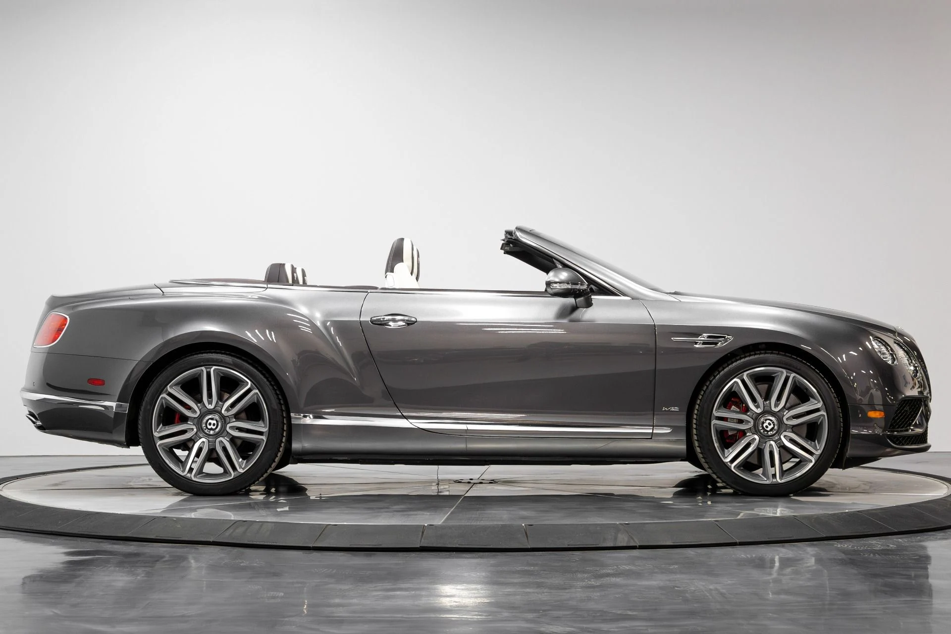 mph017_3627004277_Used_2018_Bentley_Continental_GT_W12_1772672935_65a7491b5a