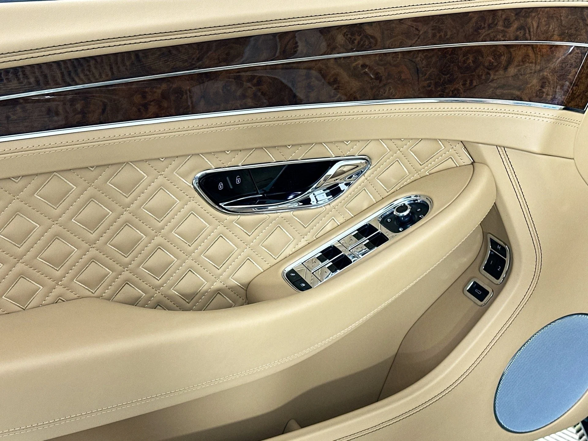 mph017_3628313245_18_45ce9dee8d