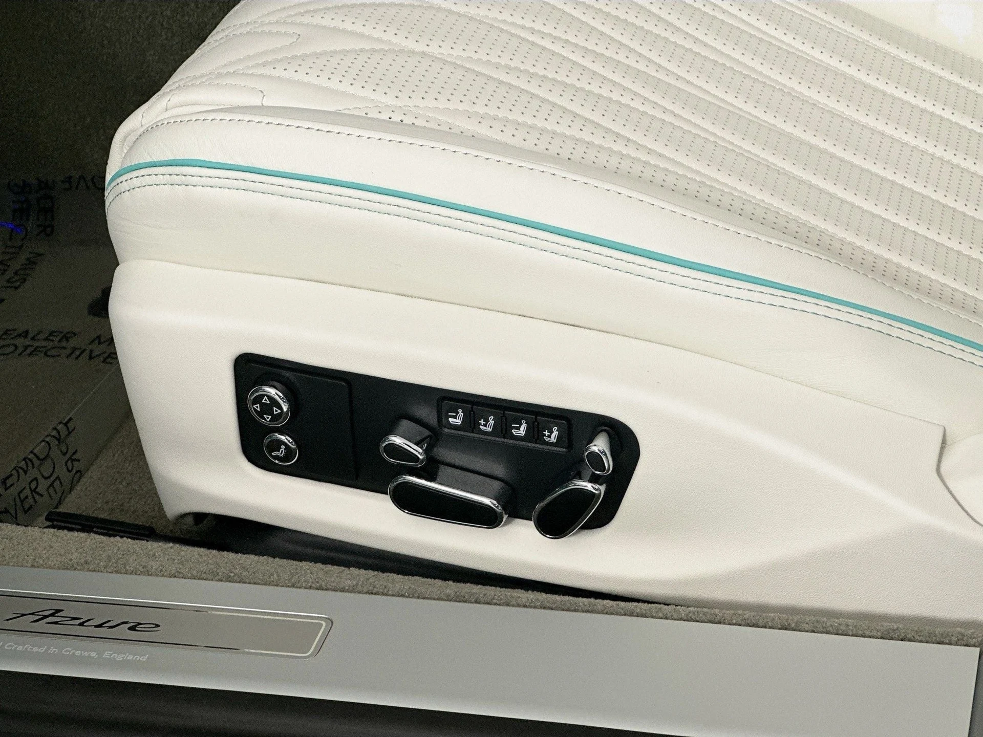 mph017_3641551175_18_3a6891fb8d