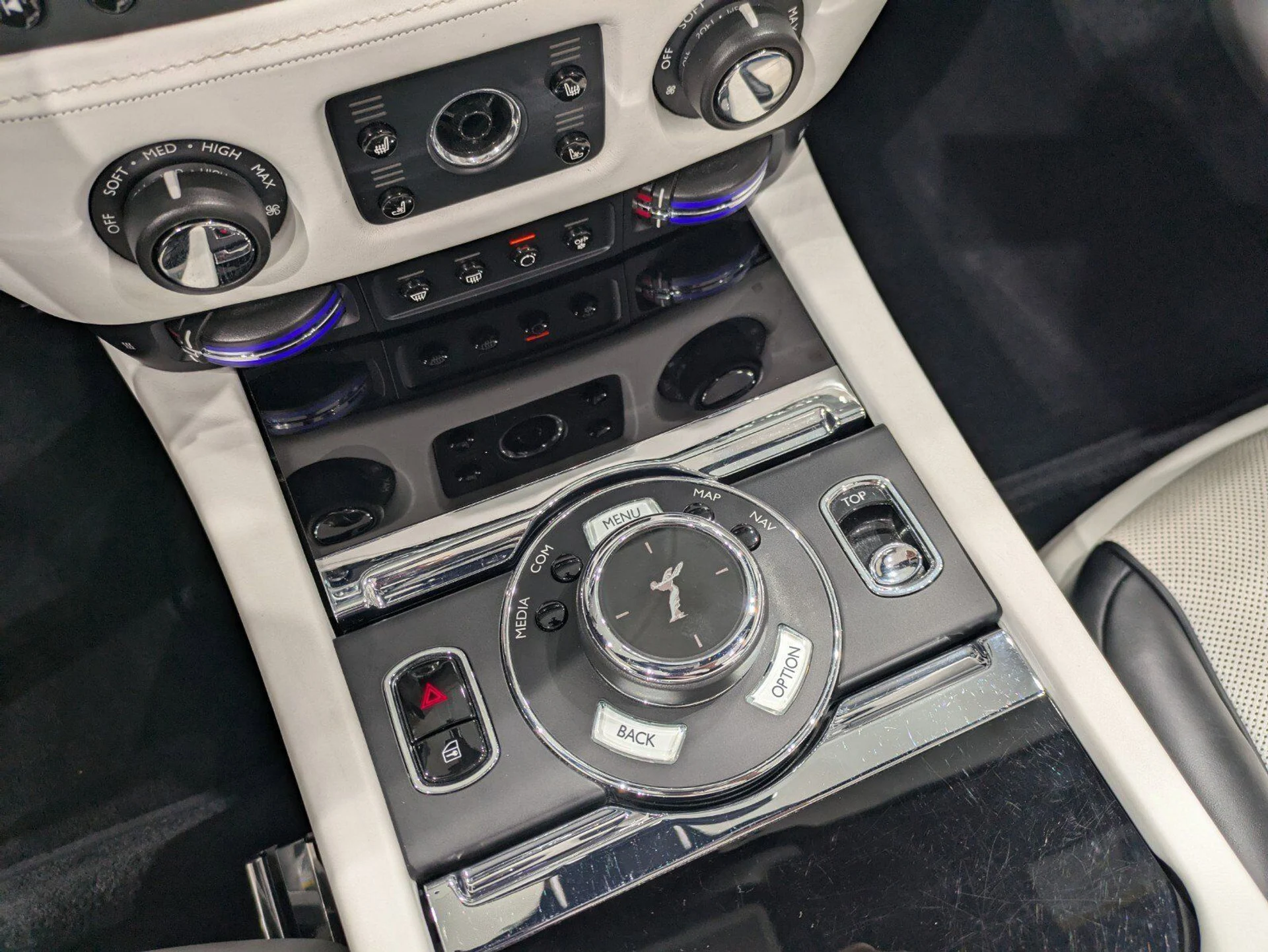 mph017_364497488_1c39ae252a7c6e1f99d47f9855708e30_24c95f26e9