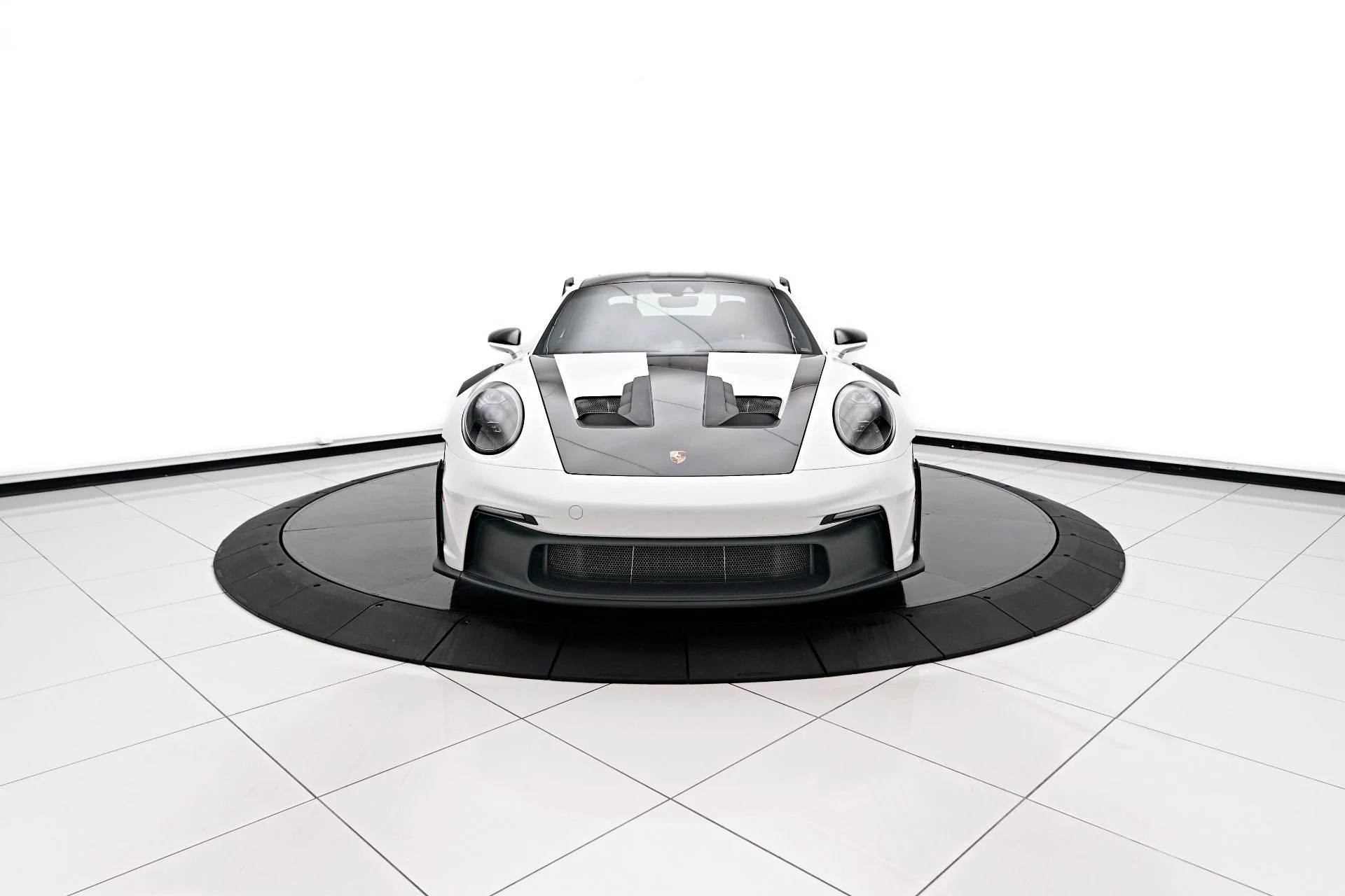 mph017_3649840098_Used_2024_Porsche_911_GT_3_RS_1754680271_99ad507104