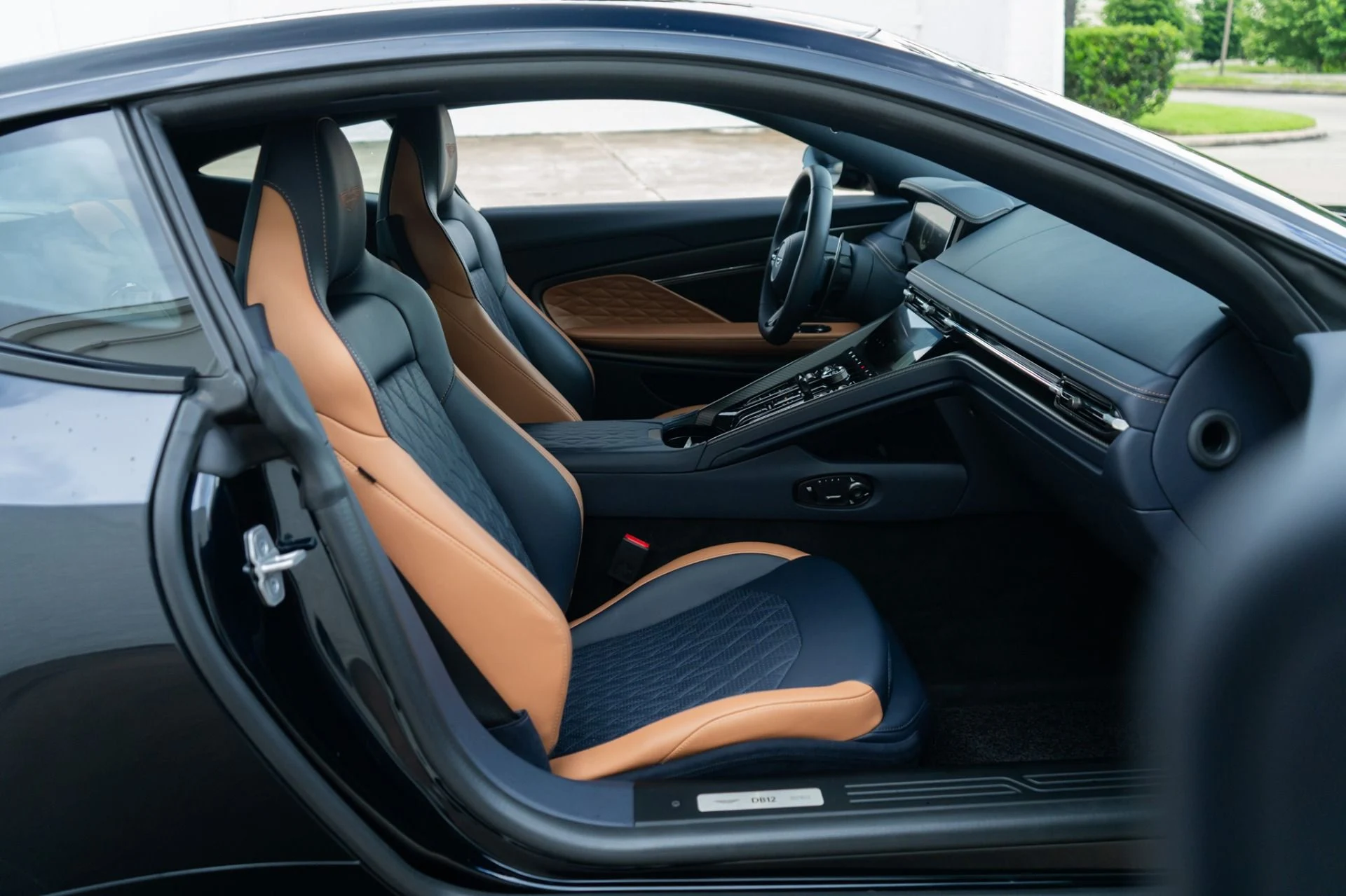 mph017_3654594804_Used_2024_Aston_Martin_DB_12_V8_1780518223_87e5c474b0