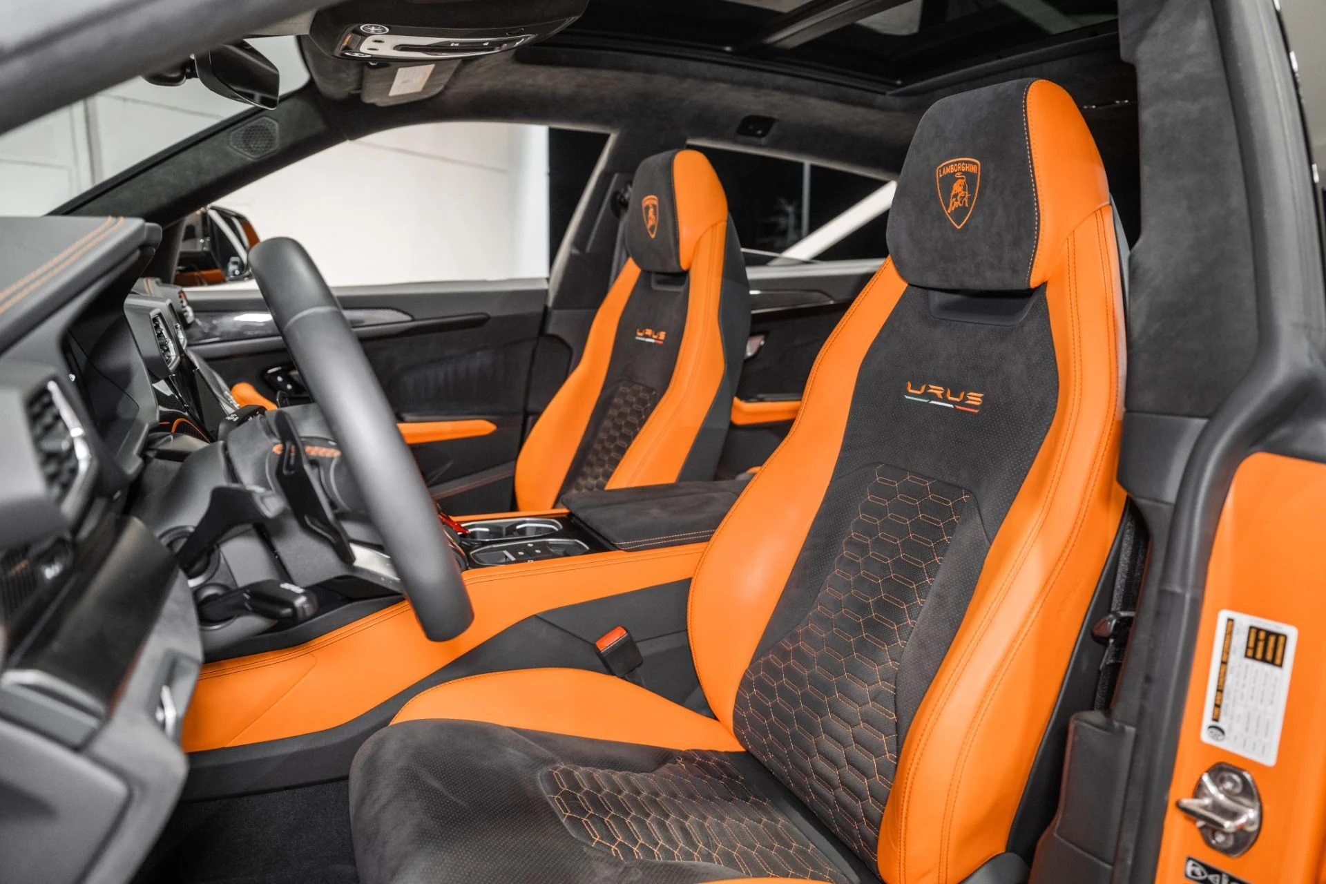 mph017_3654858474_Used_2022_Lamborghini_Urus_Pearl_Capsule_1773410025_2a47cf6ff8