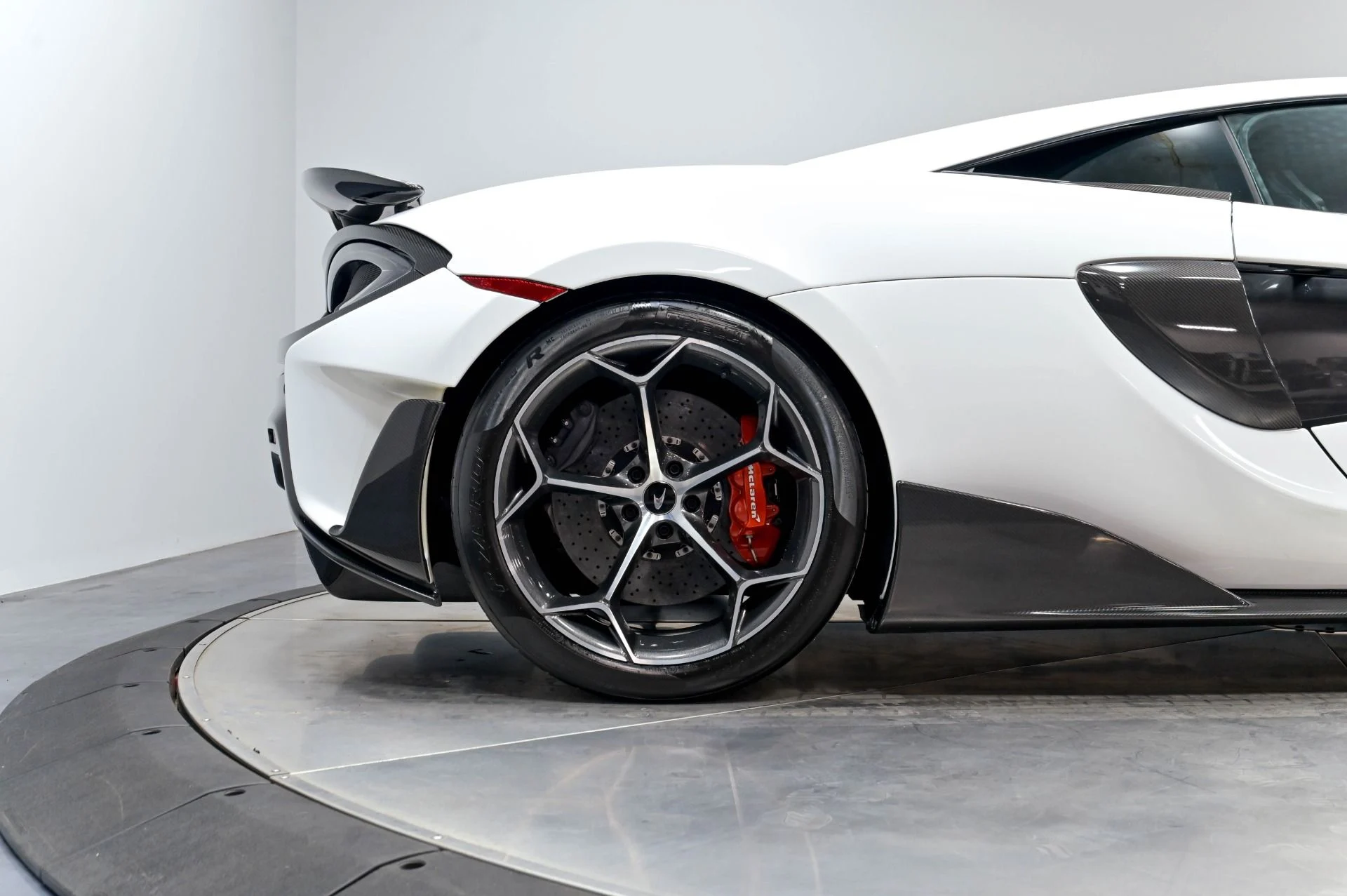 mph017_3657151821_Used_2019_Mc_Laren_600_LT_Base_1782155370_5c6821fe01
