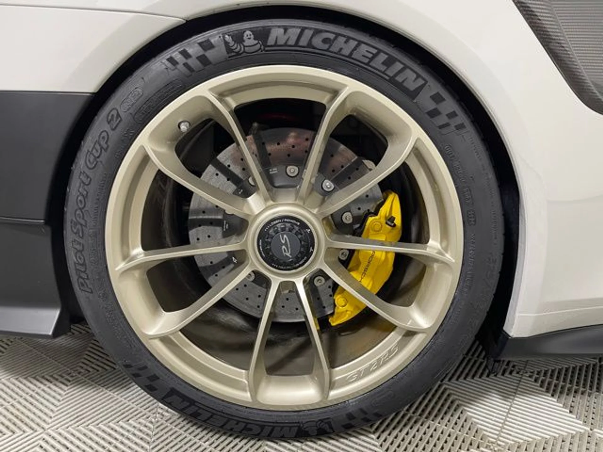 mph017_3661719510_31a8fee5b21a5227bf0ae72d75e9fcb2x_3e26d068d4