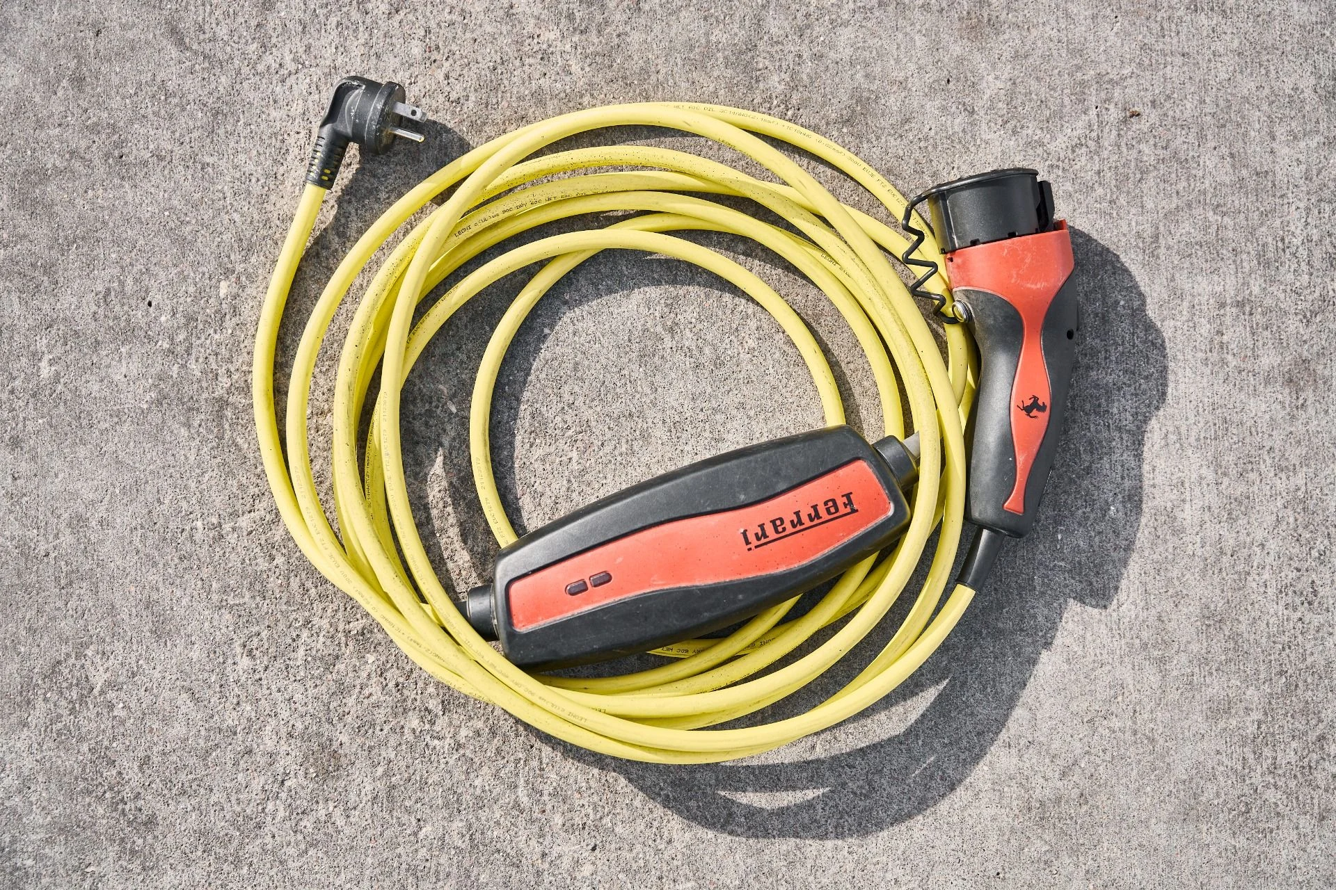 mph017_3664665228_Used_2022_Ferrari_SF_90_Spider_Base_1770767907_44ddb5bd79