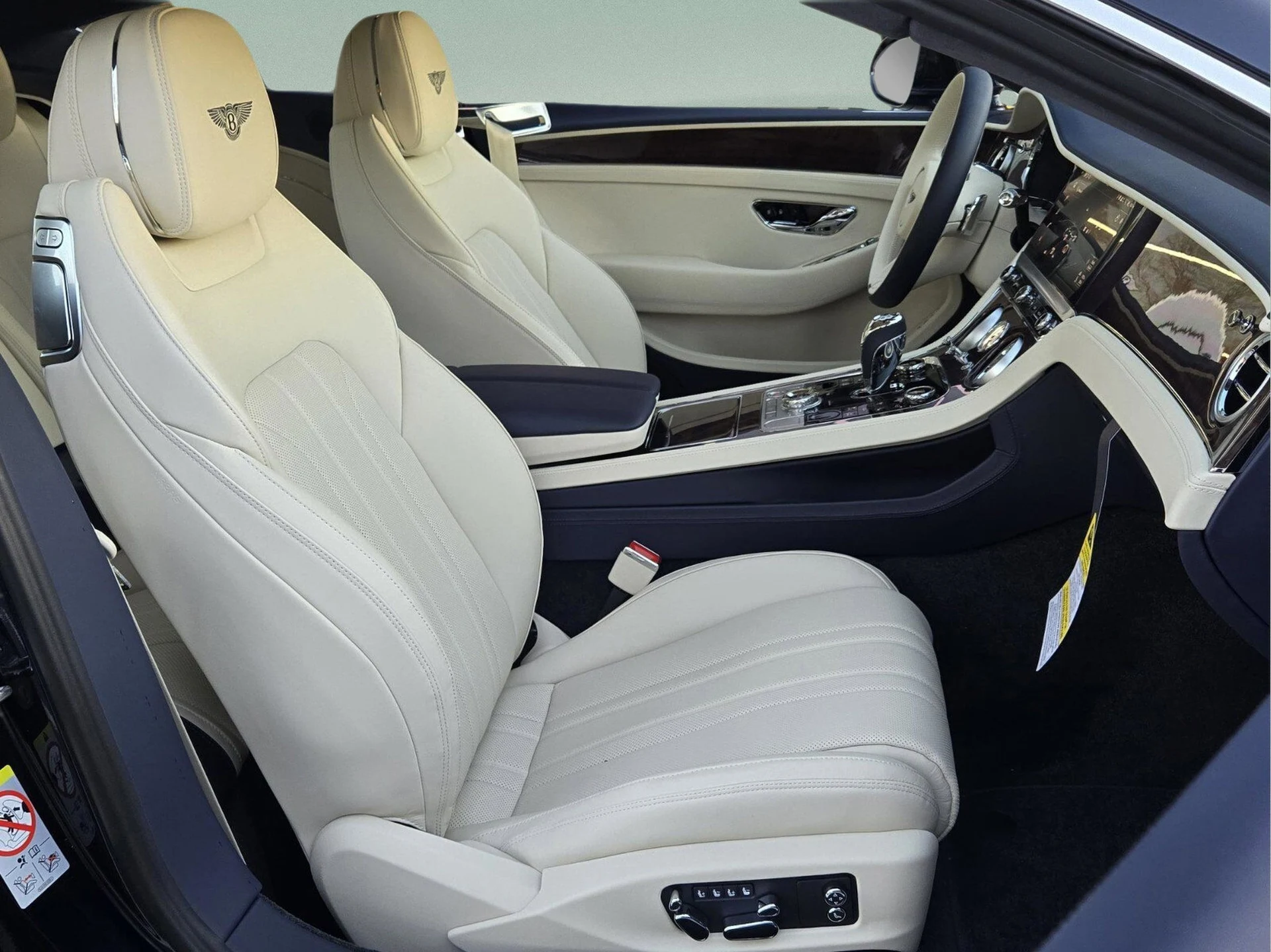 mph017_367653450_e6f245b62a83178d61fe3651668931a7x_017766f2fd