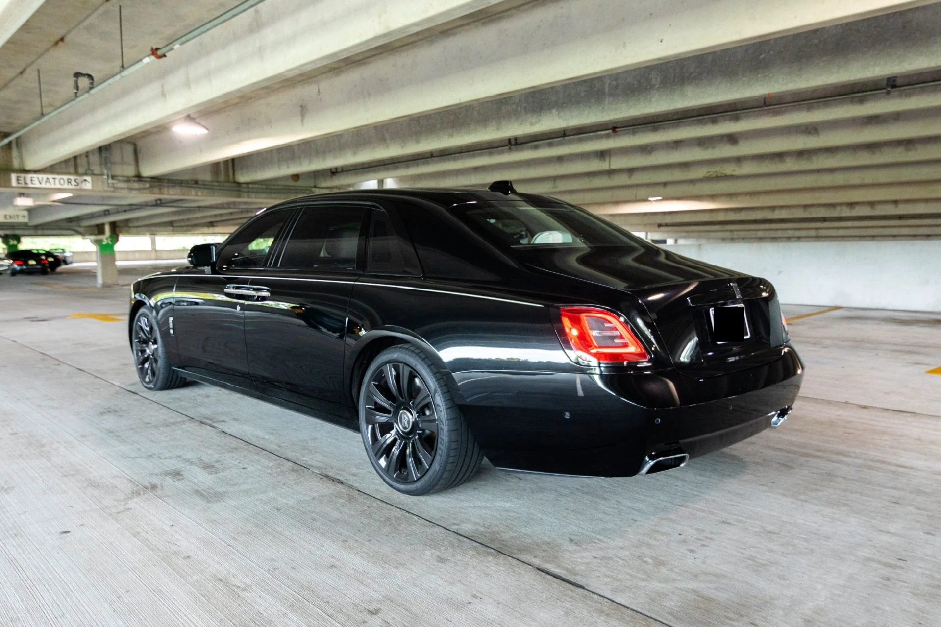 mph017_3676903791_Used_2021_Rolls_Royce_Ghost_EWB_1768869200_b725d8bf9b