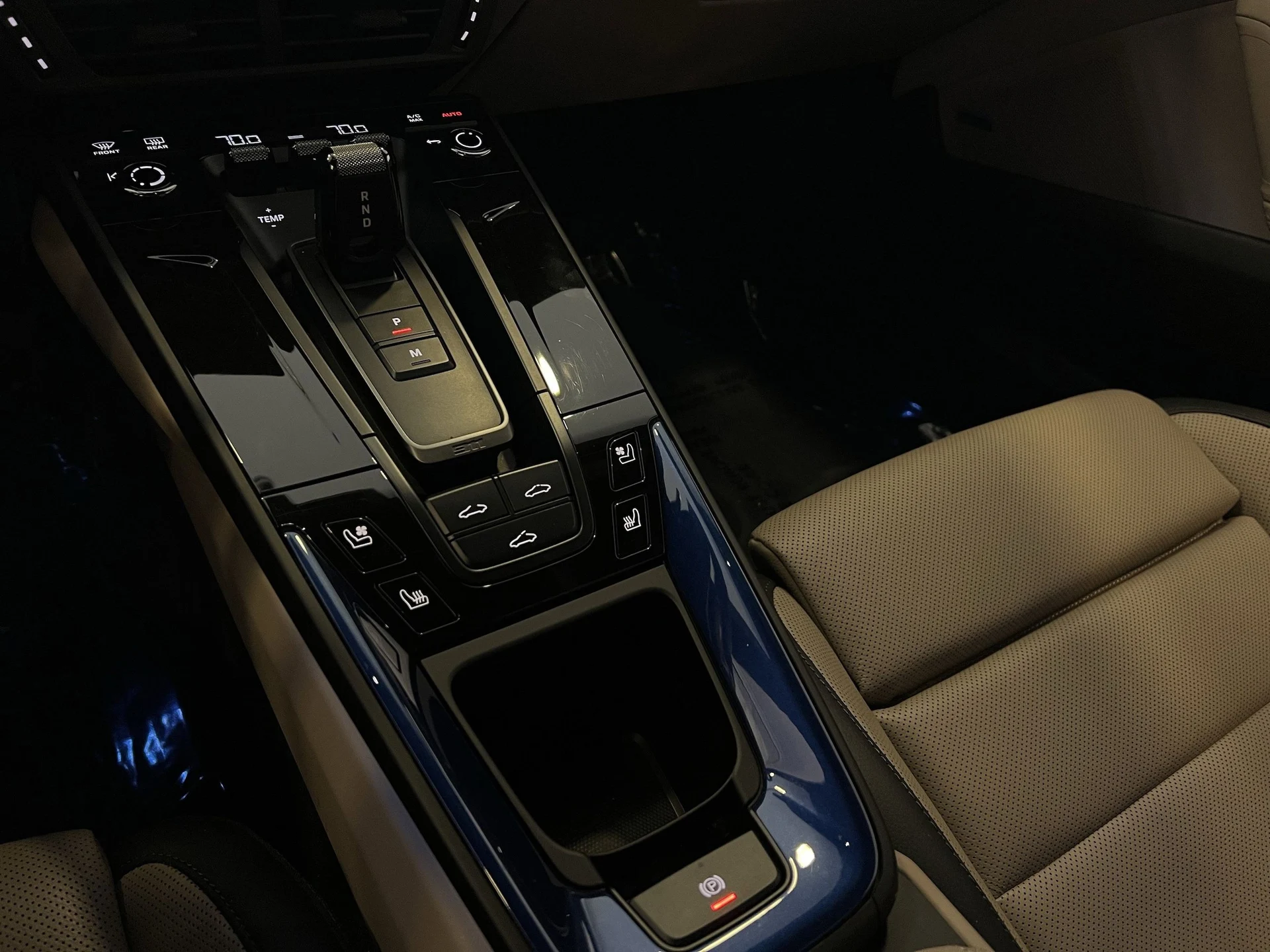 mph017_3682940827_1e7630bbc7ee66167d24c5dbe0997f39x_1347083ac6