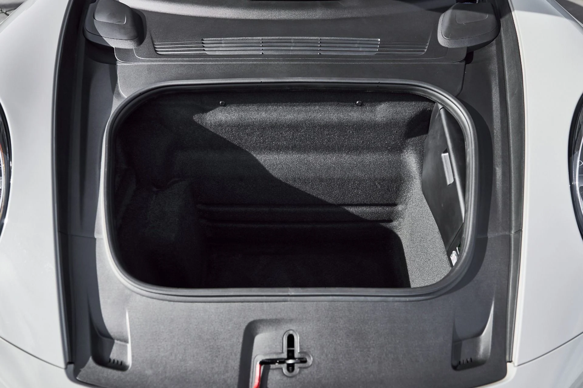 mph017_3683373255_Used_2024_Porsche_911_Turbo_1767745721_d30a17378c