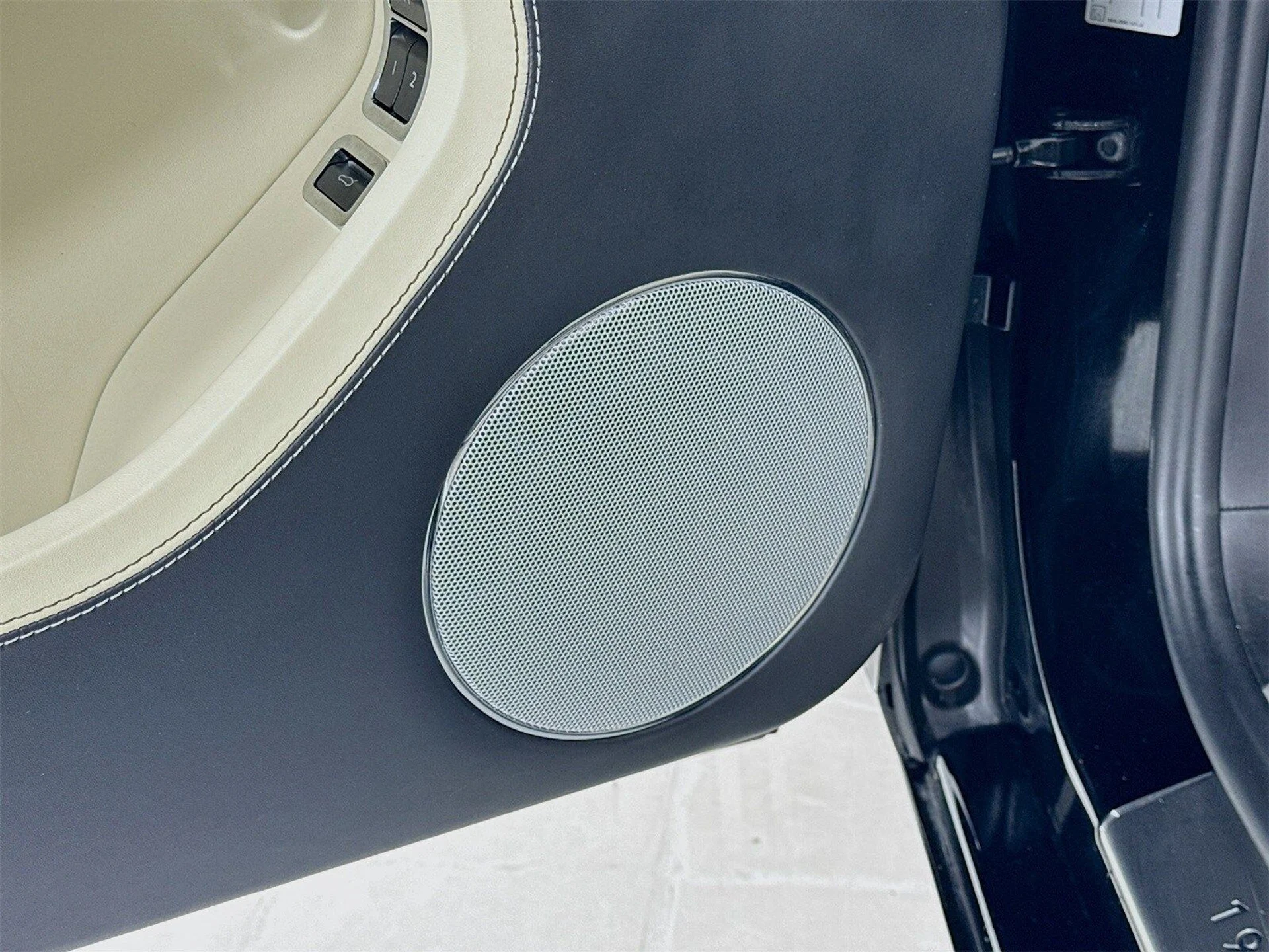 mph017_3693295994_698ec81e8d1e1f74e48847b575ed4fa4x_557f536616