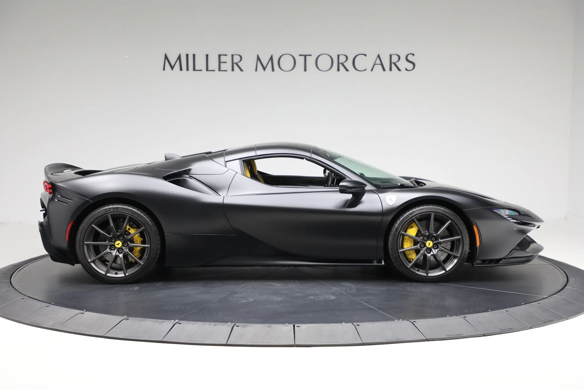 mph017_369507556_Used_2022_Ferrari_SF_90_Spider_21be545c52