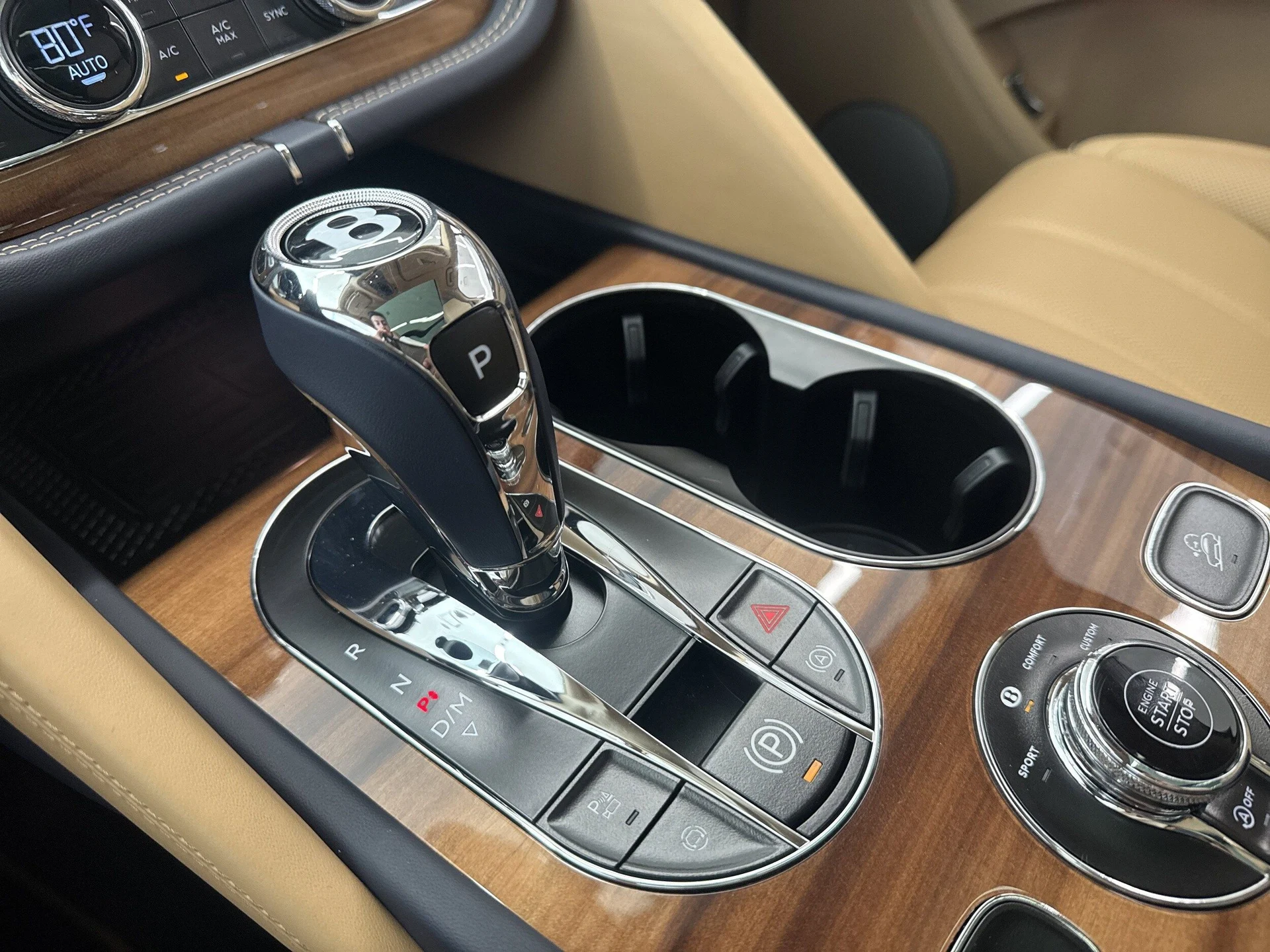 mph017_3702010612_959d45ac31e3b58ca92ba89e52550e10x_70e0a01103