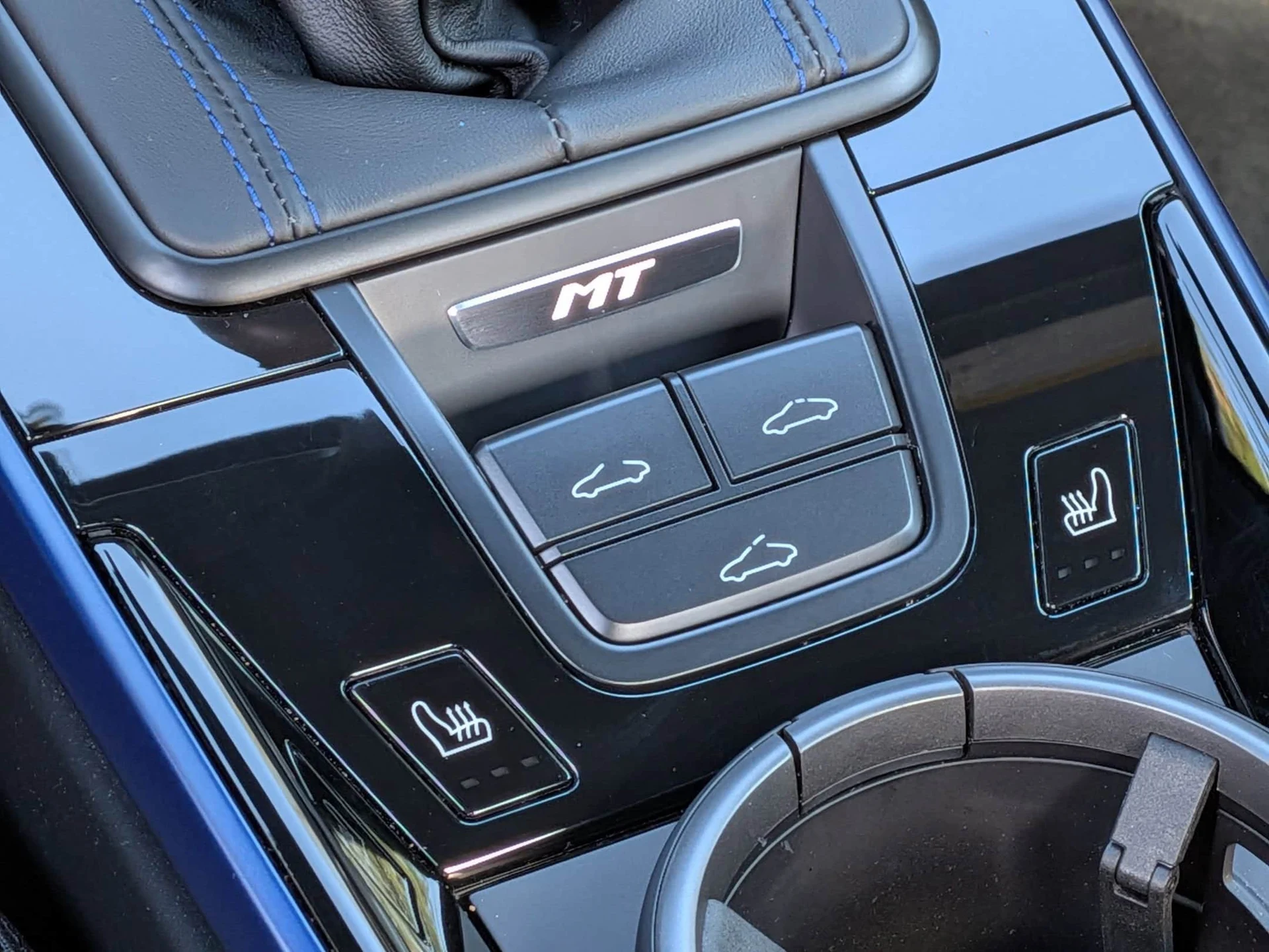 mph017_3705216177_f4ea56259a1ff62cce2608402f8c5e48x_8dda2d53c8