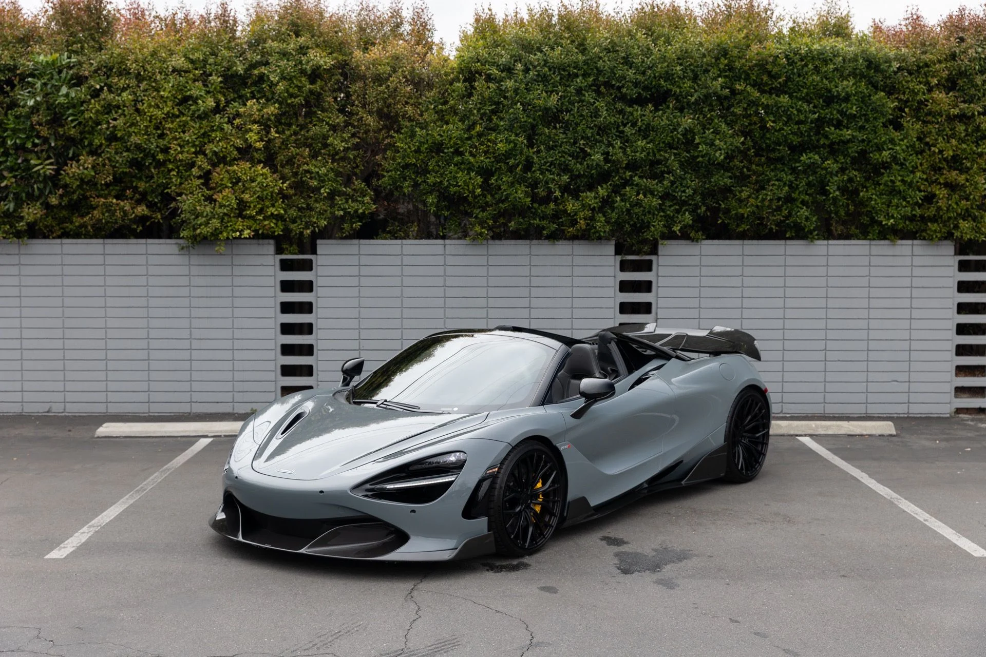 mph017_3705909427_Used_2020_Mc_Laren_720_S_Spider_Luxury_1748047983_c77fda24f3