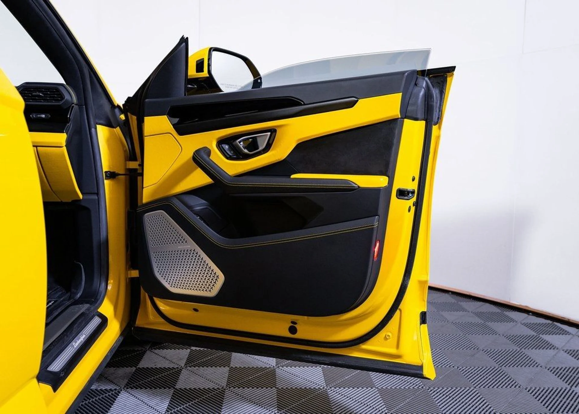 mph017_3713998512_530491536f461694f8287f7e45fe0ee1_bb6f7a625f