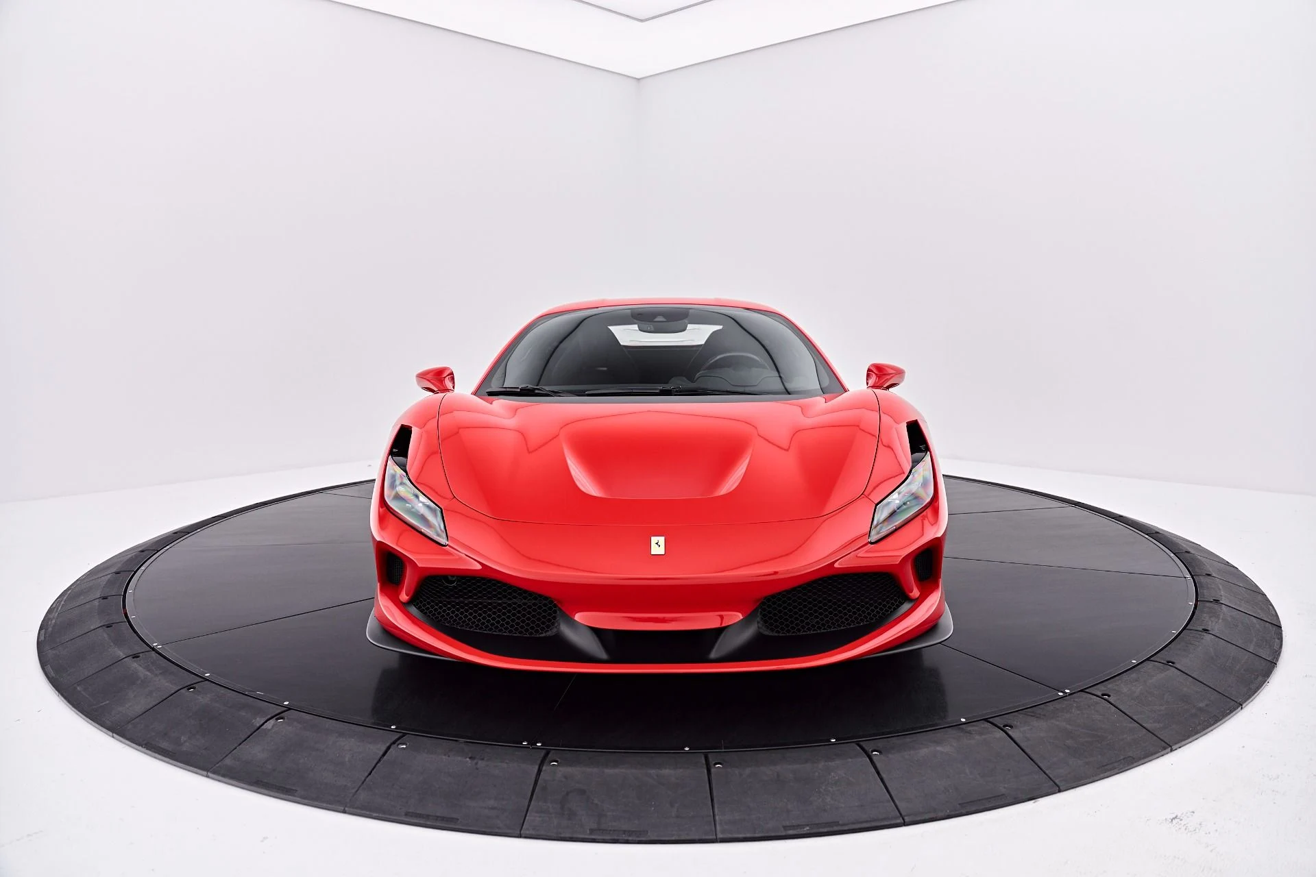 mph017_3718410095_Used_2020_Ferrari_F8_Tributo_Base_1787788396_e70e4df026