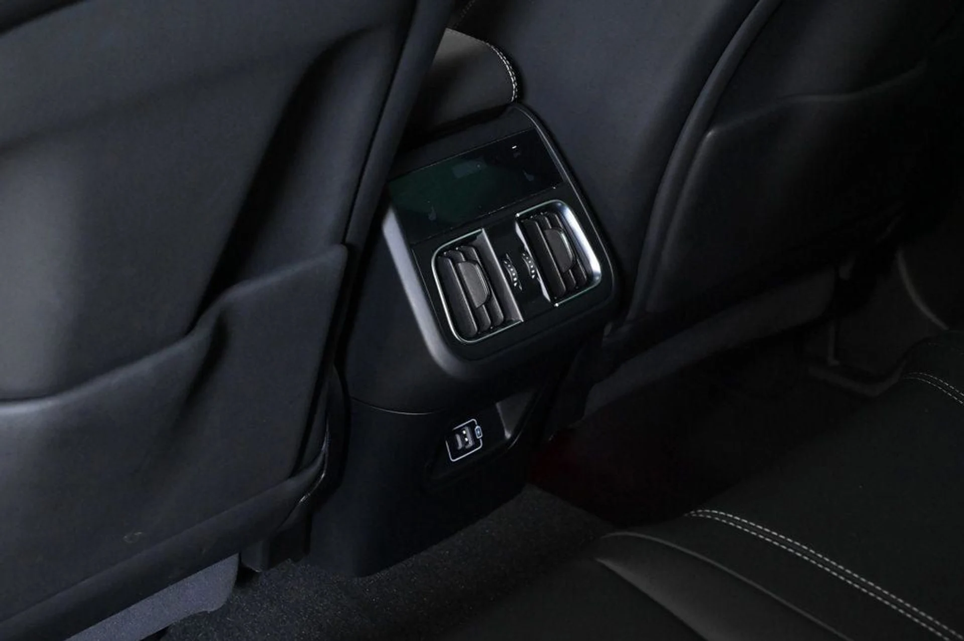 mph017_3722010555_3eaba83bd1757f24953fcd9ba62c3850_f90193b4dd