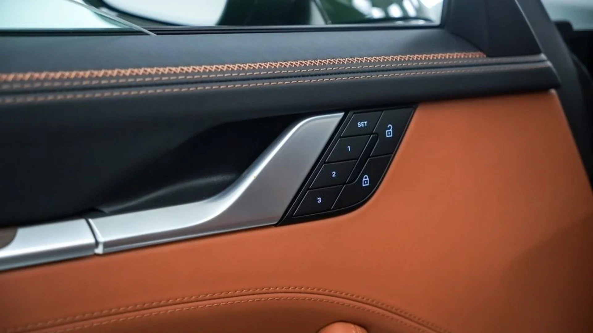 mph017_3732530059_167f2d9c5819eda285bb0780d8440914x_b545e573ba