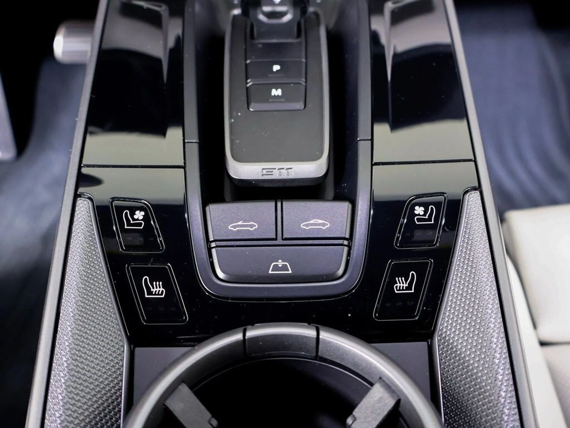 mph017_3736065642_ee77be43eff614a28087d3448153424fx_5f50029d7c