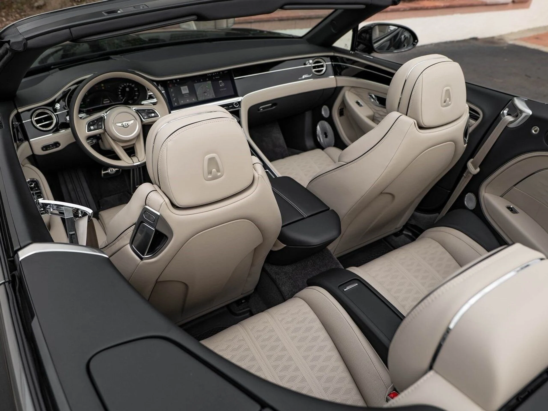 mph017_3744464799_69410462482f1f4d2a5e4a6395d149e4x_0a045e6fce