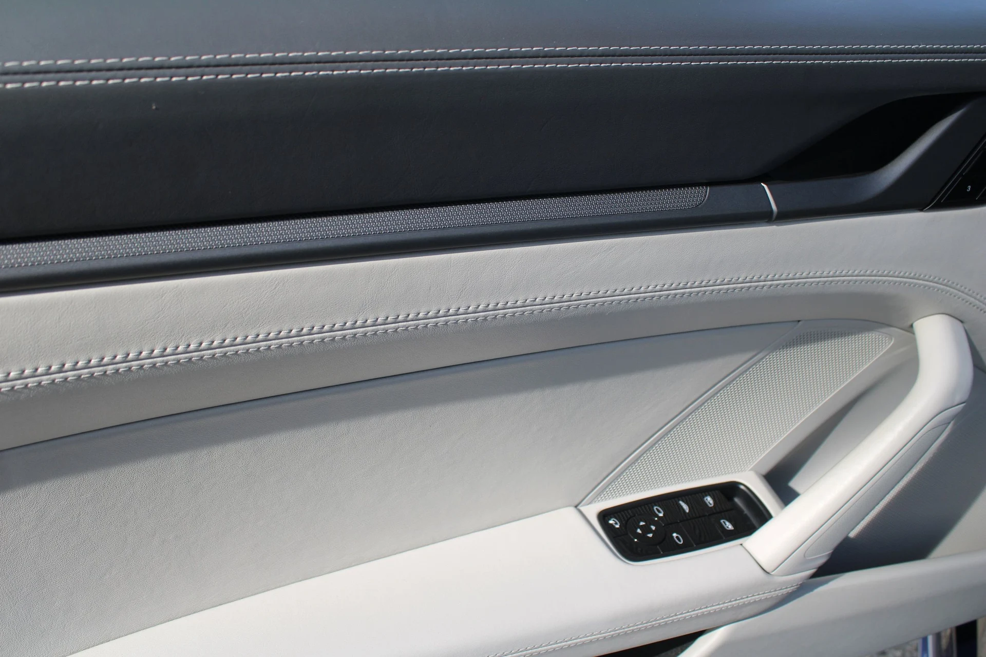 mph017_3751576382_677f0f27c710d26b16f49a24068490e7x_8dfda94908