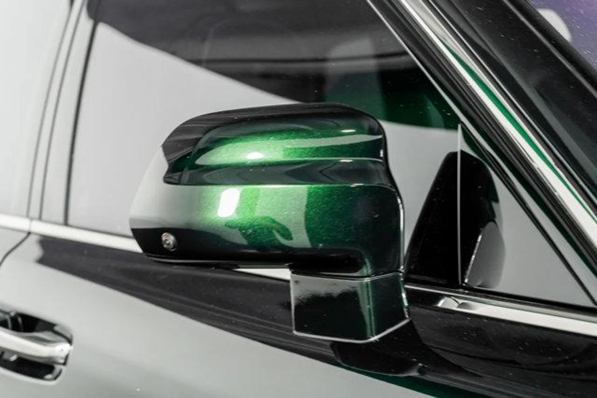 mph017_3757711880_QPRES_1_UQ_4_AG_Cf7_L_Fl_U2_J5_Mc01_JA_8fdf5ec721