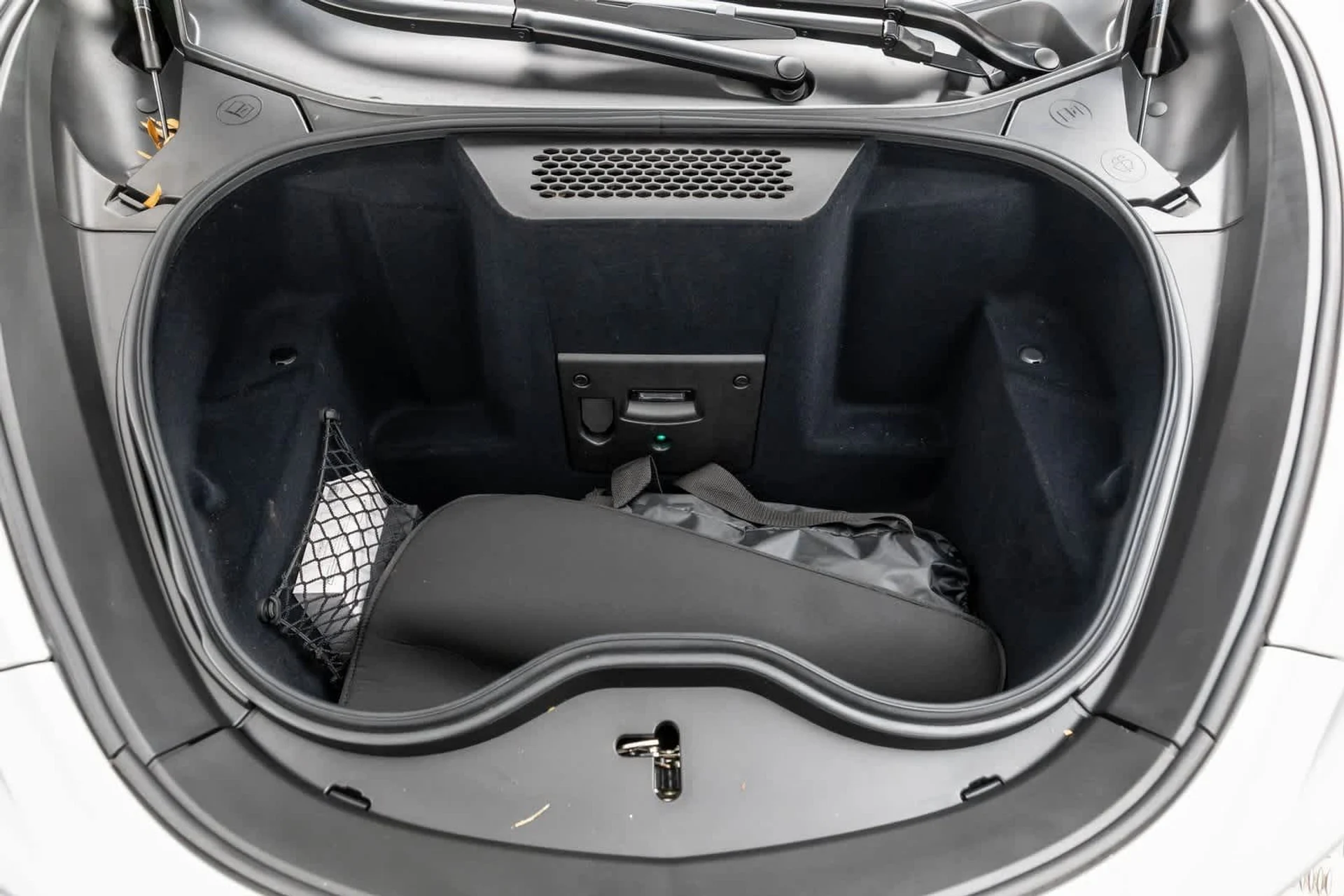 mph017_3771189905_18_ad8179e85e