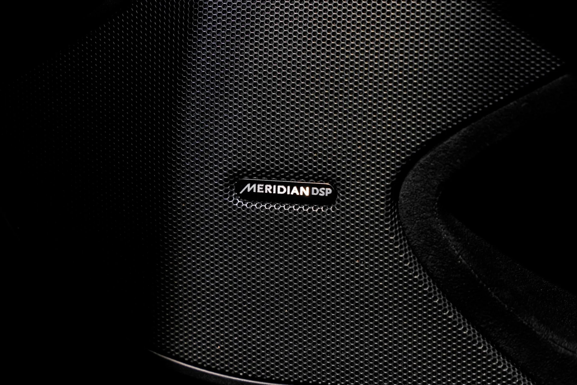 mph017_3782608016_e947d9362f7690500f5a0ddd3797103bx_134c685814