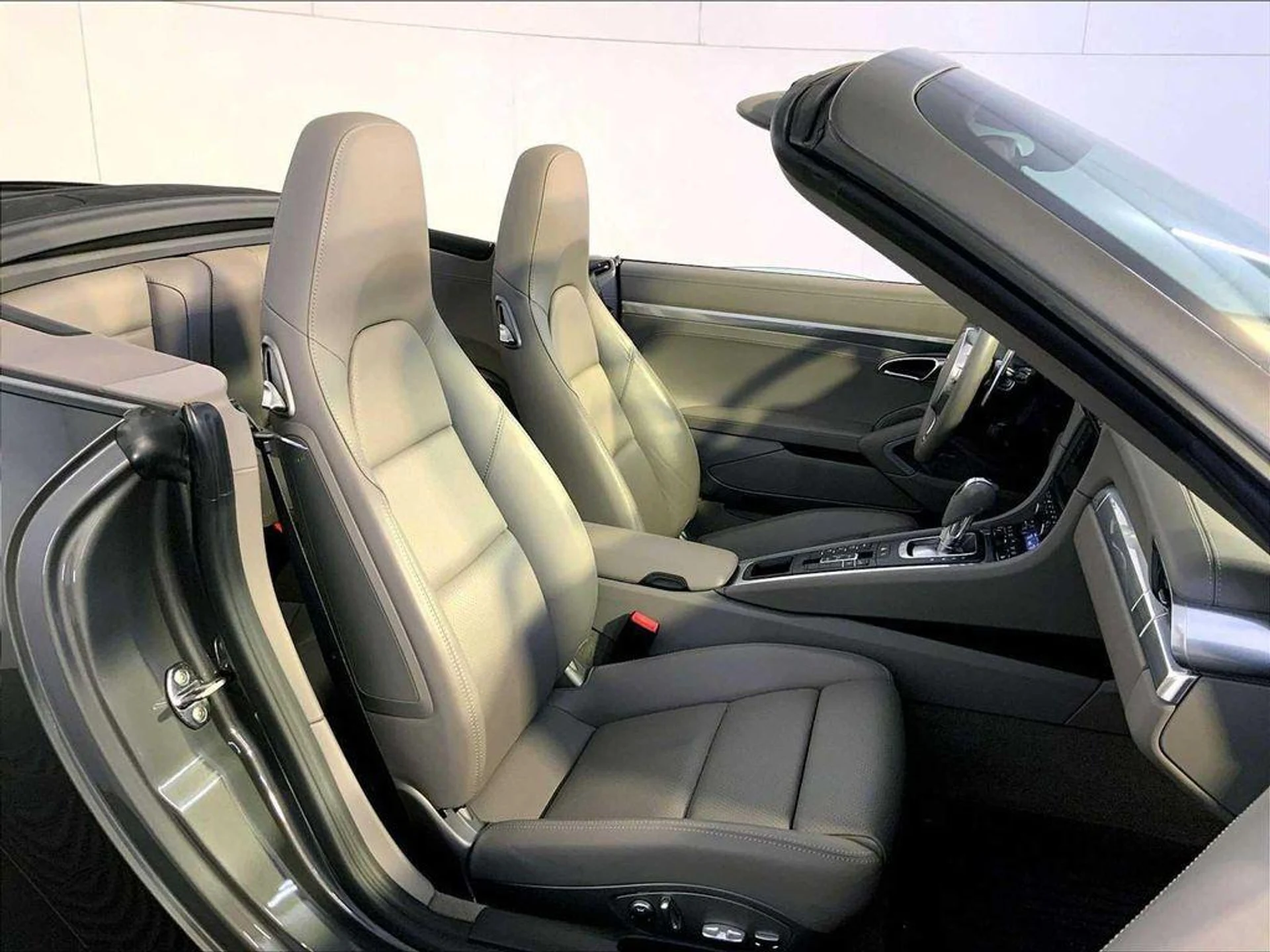 mph017_3783152001_h64_Rd_KD_8_IA_4z_f_E25_IG_Xxv_K_Kfc_U_35f1359613