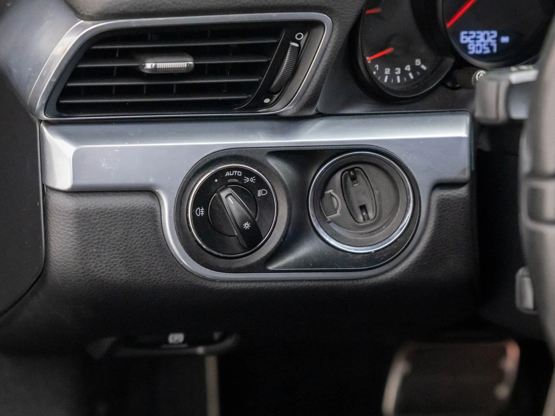 mph017_3794824440_73feacd94b25bc5e302c20146ba87a26x_955830e17f