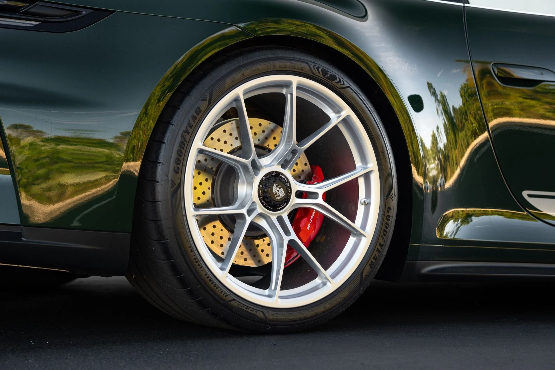 mph017_3796845664_Used_2026_Porsche_911_GT_3_Touring_1770143984_ecbe91c538