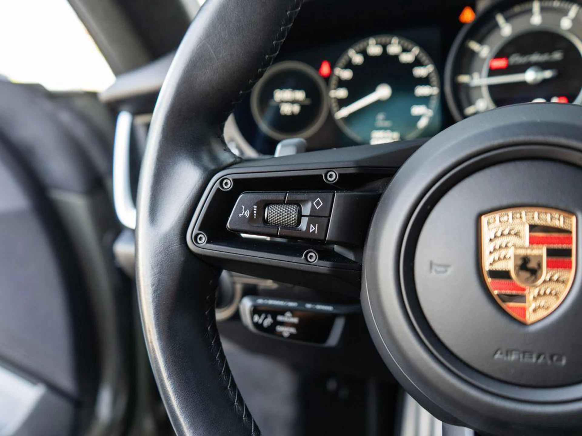 mph017_3797413461_De_JB_Ez_Exx_R9f_Vi6i_W6_Mi_LD_Mat_GA_9d8c2fd681