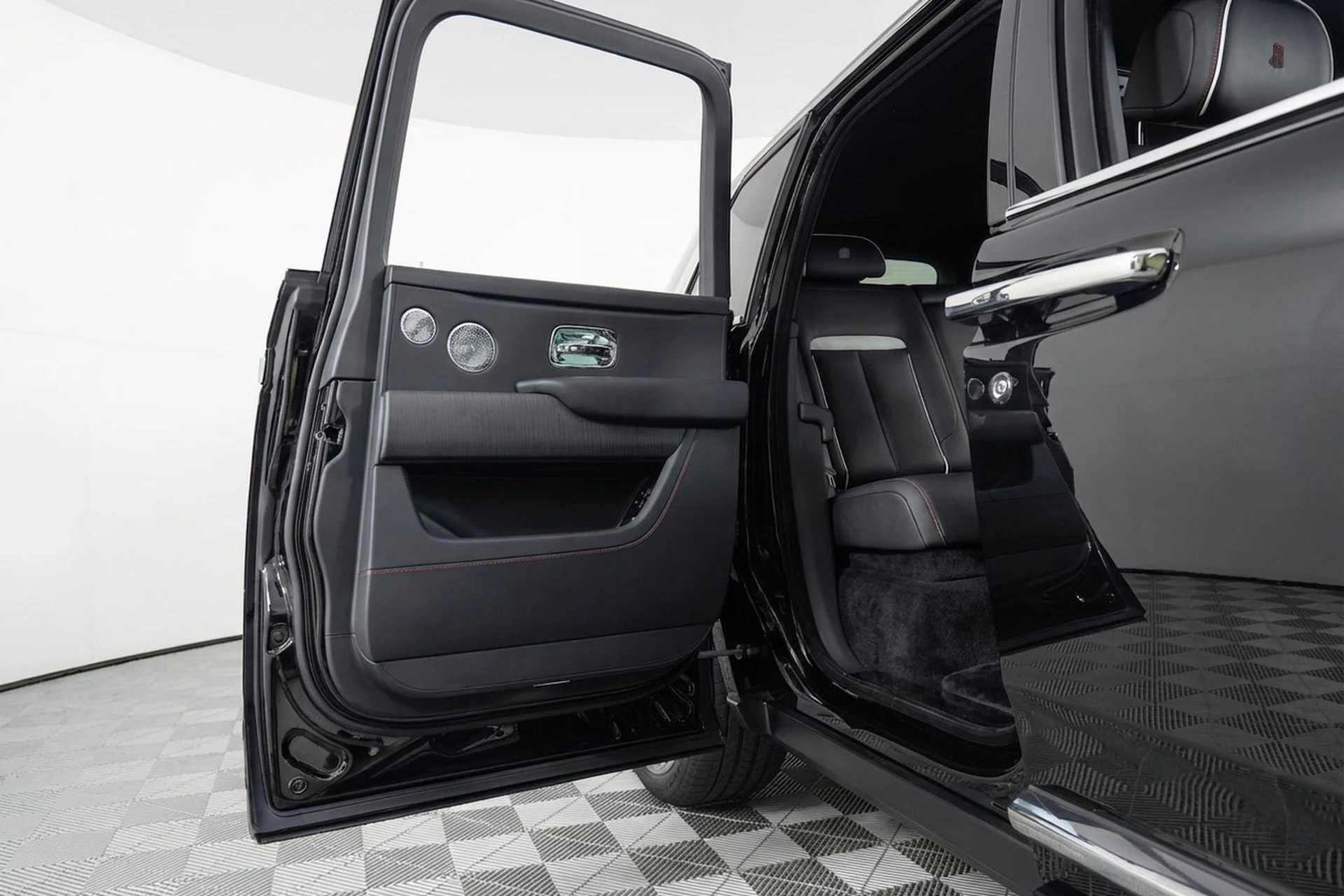 mph017_3807213068_507889728_69ccdc085079f6187bd8f36c_16fa64ce6f