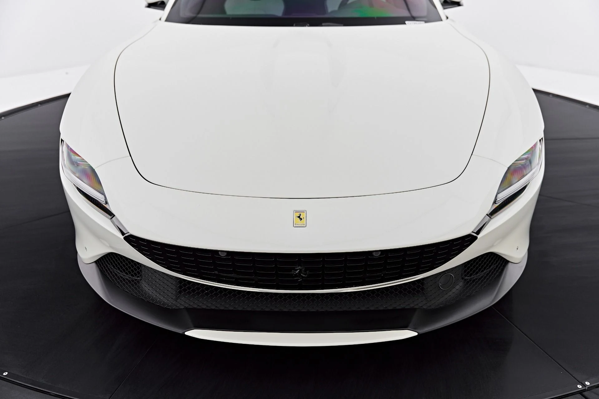 mph017_3813810827_Used_2022_Ferrari_Roma_Base_1787882068_88d5ed4f4f