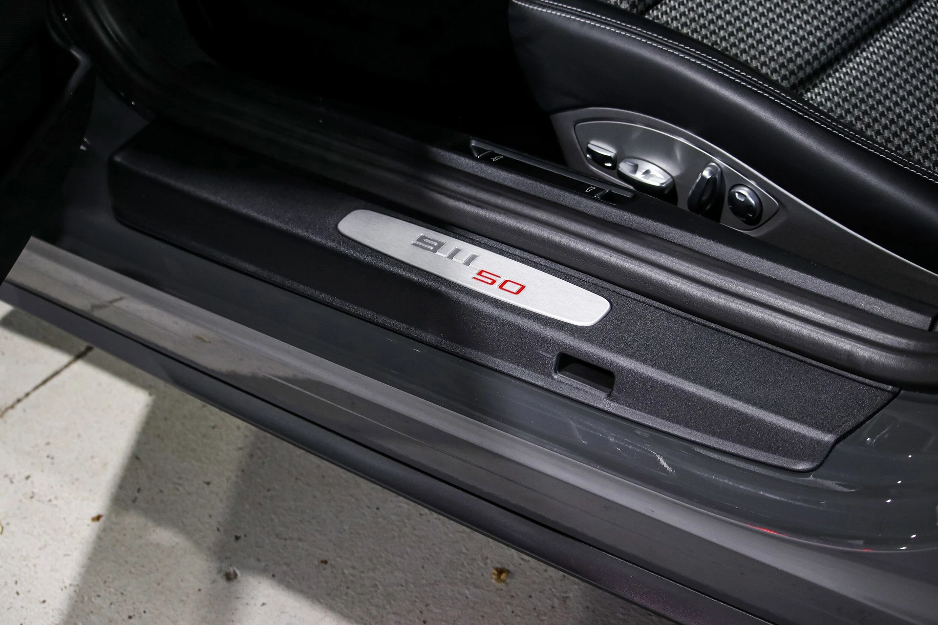 mph017_3817008399_abb4dfcbaac00f53651ff2f240b2c849x_bd9ff1c771